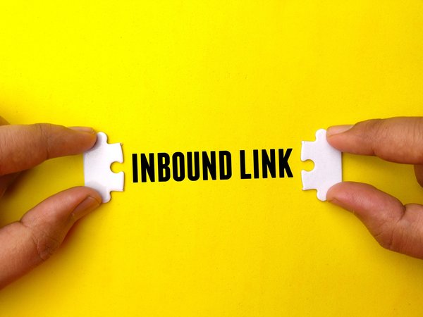 Comment développer une stratégie de backlink efficace pour un site de services juridiques en ligne ?